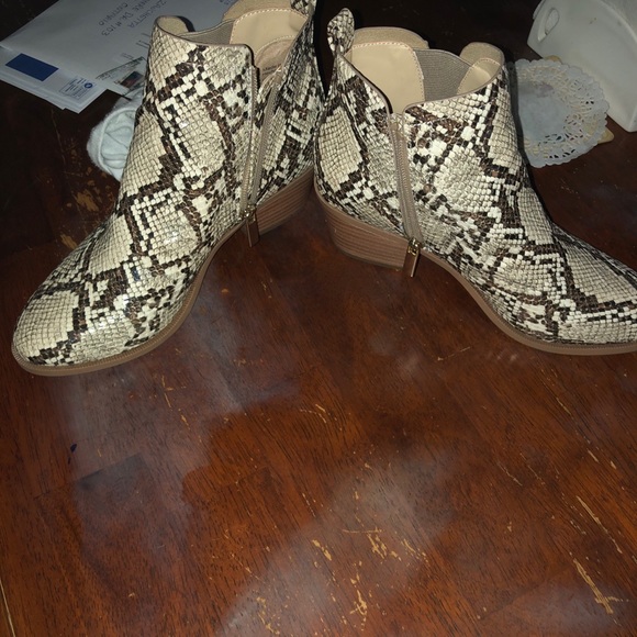 ALDO boots . Brand new! - Picture 3 of 4